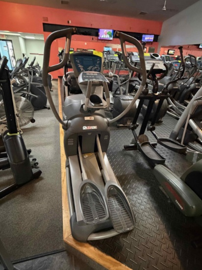 Octane Fitness Pro 3700 Elliptical