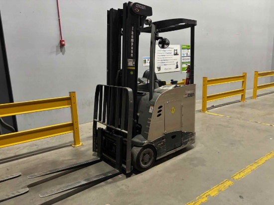 Crown Stand Up Forklift