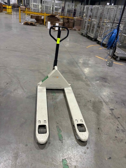 Crown Manual Pallet Jack