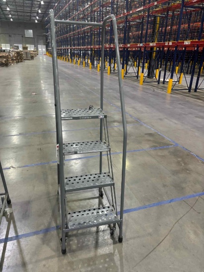 Rolling Ladder