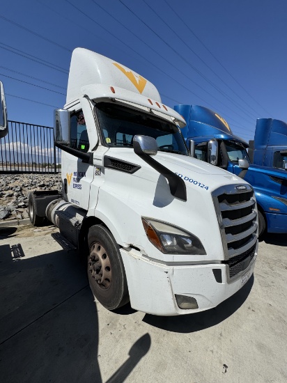 2023 Freightliner Cascadia Daycab Body Type: Chassis
