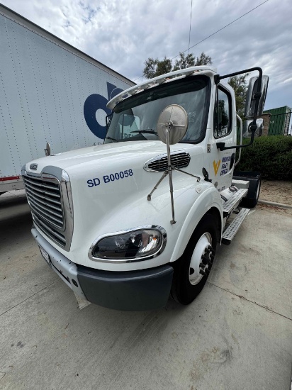 2020 Freightliner M2 112 Daycab
