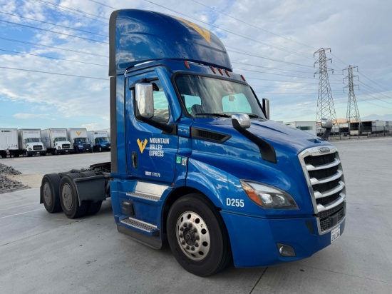 2024 Freightliner Cascadia Daycab Body Type: Chassis