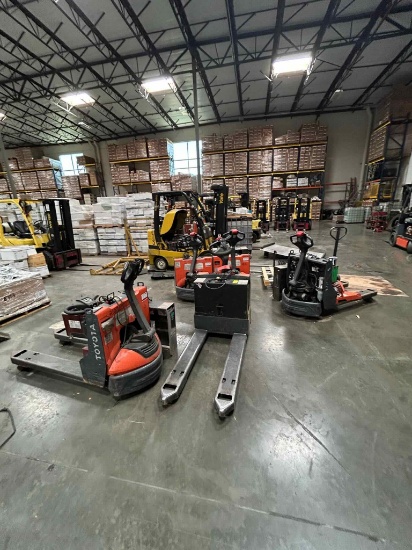 (6) Toyota Electric Pallet Jacks