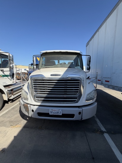2018 Freightliner M2 112 Daycab Body Type: Chassis