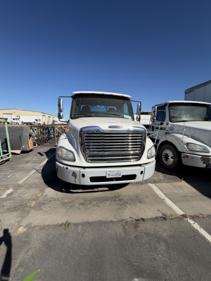 2018 Freightliner M2 112 Daycab Body Type: Chassis