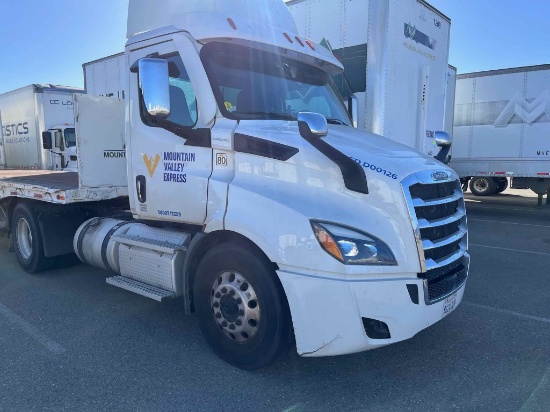 2023 Freightliner Cascadia Daycab Body Type: Chassis
