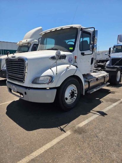 2018 Freightliner M2 112 Daycab Body Type: Chassis