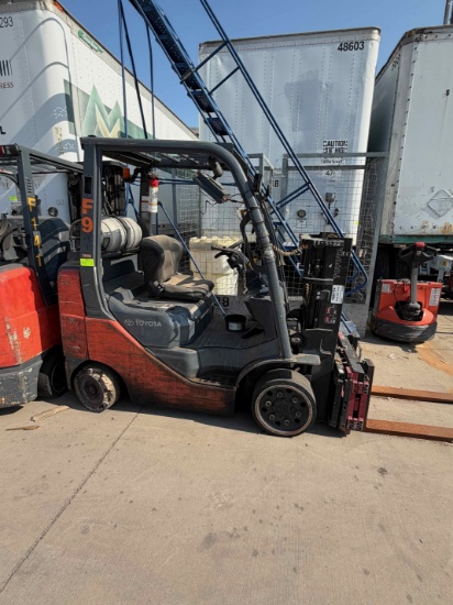2018 Toyota 8FGCU25 Forklift. (scrap / parts unit)