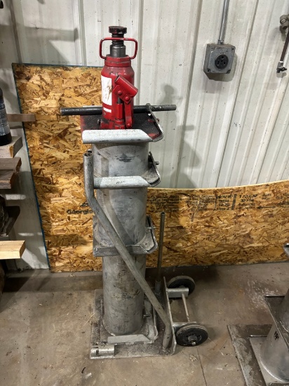Crissur Jack Stand