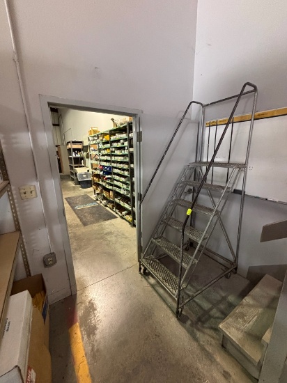 Rolling Ladder