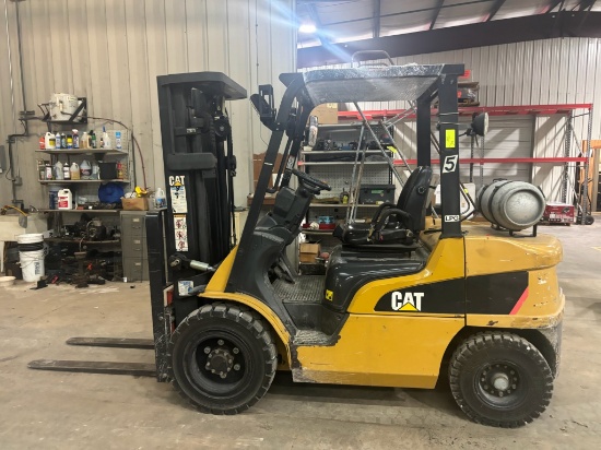 CAT LP Forklift