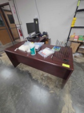 HON L-Desk W/ 2 HP Monitors & APC Backup