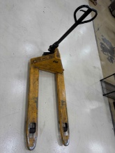 Pallet Jack - Must be picked up 11/20