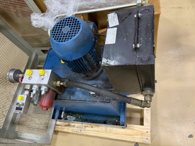Spindle, pump, brackets, submersible indexer that needs repair