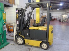 Yale Electric Riding Forklift Truck