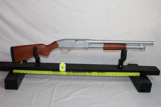 Winchester Model 1200 Police .12 Ga. Pump Shotgun.