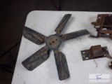 Mixed lot of Ford truck parts