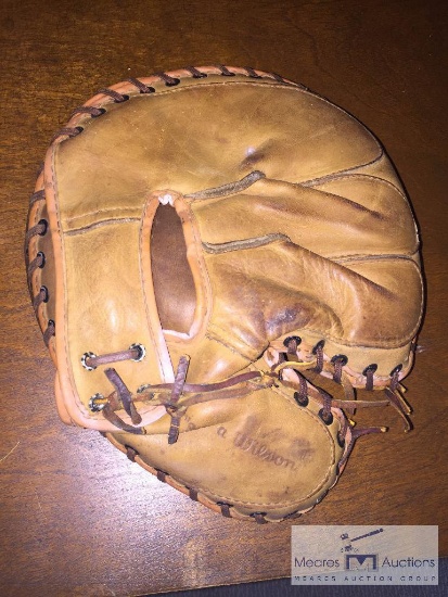 Collector's items - baseball glove - wood pecker