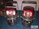 Lot of 2 small vintage lanterns