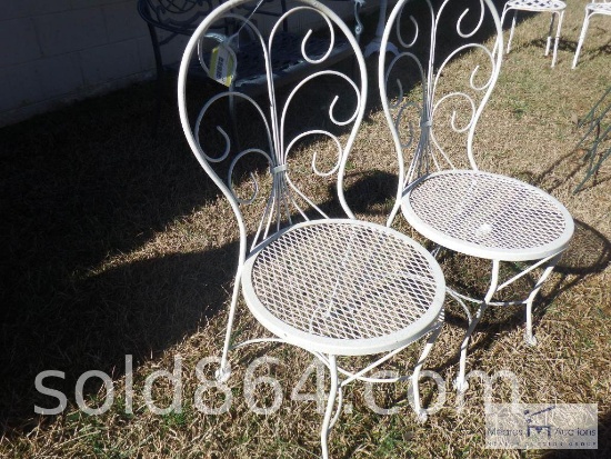 Group of (2) metal outdoor patio chairs