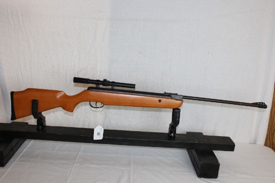 Model C1K77ST .177 Cal. Single Pump Air Rifle.