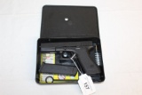 Glock 17 9mm Pistol w/17 Round Magazine.