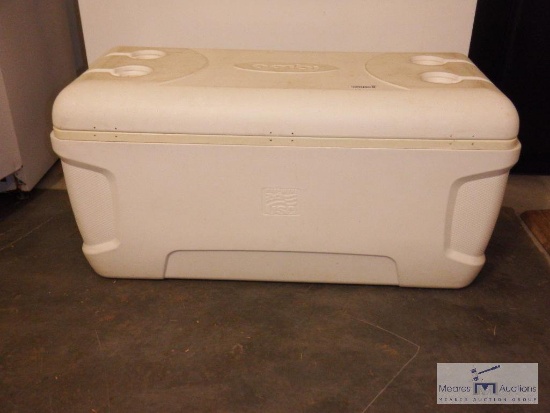 IGLOO COOLER - 150 QT