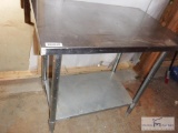 STAINLESS STEEL TABLE WITH SHELF