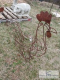 METAL YARD ART - ROOSTER / PLANT HOLDER