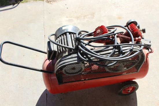 Amrox 2HP Air Compressor w/Cast Iron Tank & Hose.