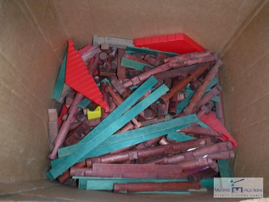 Large lot of 1970s-80s Lincoln Logs