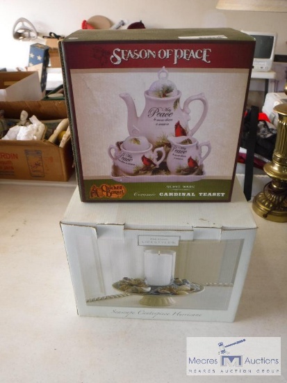 Cracker Barrel tea set with centerpiece candle