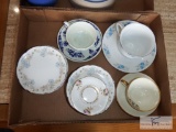 Mixed lot of cups and saucers
