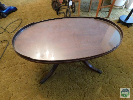 Mahogany Duncan-Phyfe lyre style oval coffee table