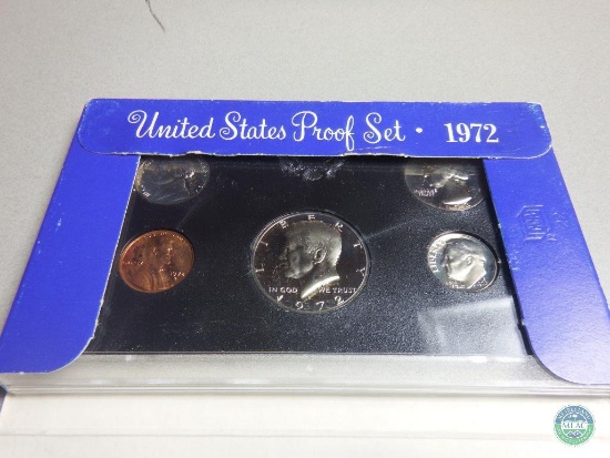 US Mint 1972 proof coin set