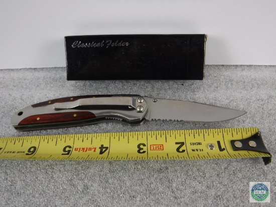 NEW - Classical folder - folding knife with serrated edge