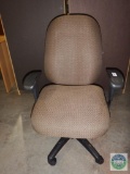 Rolling swivel desk chair