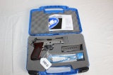 Sig Sauer P220 Elite .45 Auto. Pistol w/2 Mags and Original Box.