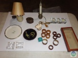 Mixed lot of decorative items