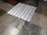 Aluminum folding table