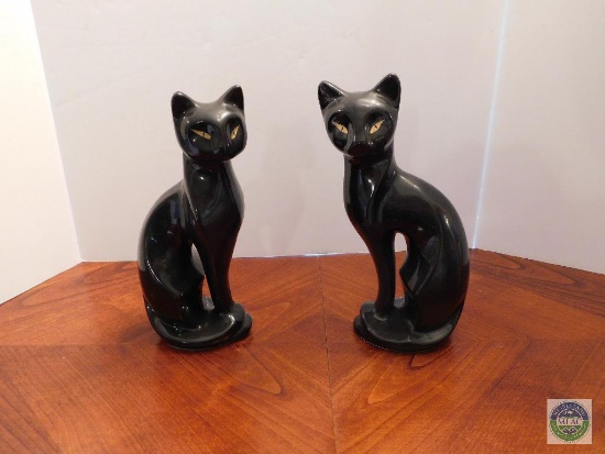 Set of (2) ceramic cat figurines