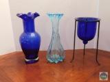 Decorative art glass - Three glass vases