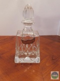 Crystal decanter with stopper