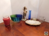 Large lot of decorative items