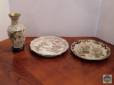 Vase and two decorative plates