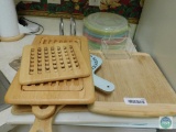 Lot of mixed cutting boards