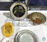 Decorative Ceramic & Glass Plates & Bowls