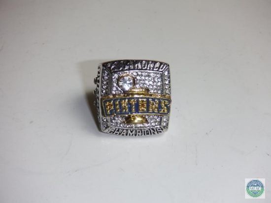 World Champions 2004 Detriot Pistons Dumars Silver tone Ring