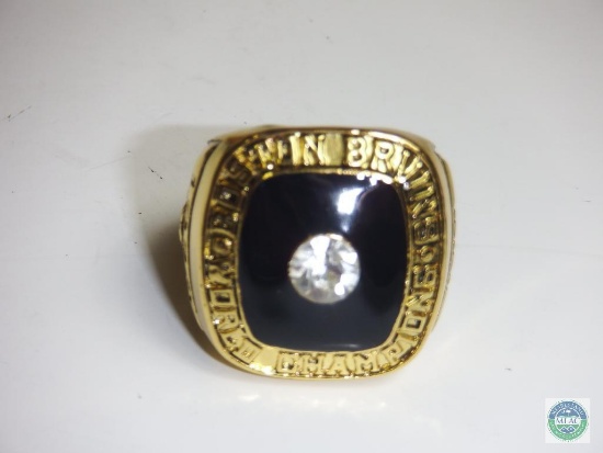 World Champions Boston Bruins 1970 Orr Gold tone Ring